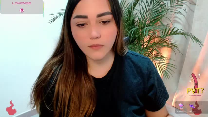 Lucia_star__ Adult Chat October 14, 2026