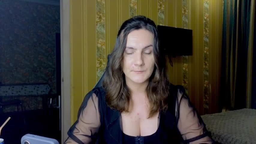 WiFi_Wifey Adult Chat October 14, 2026