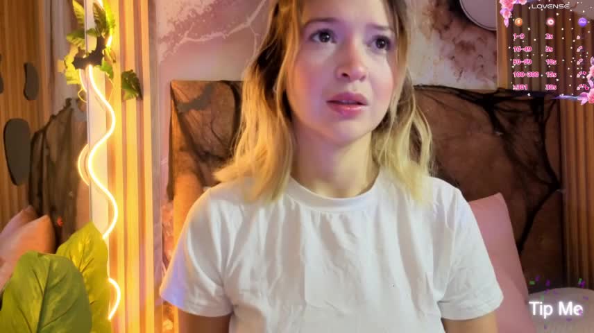 Sofiapalmer_tay Adult Chat October 14, 2026
