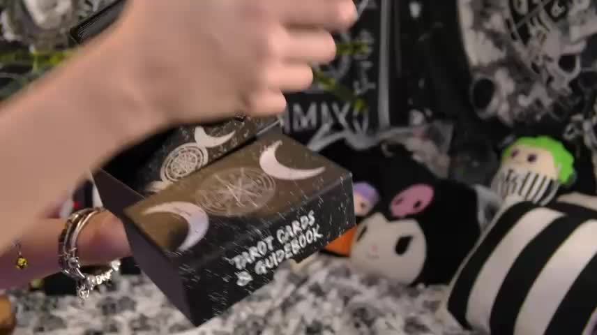 Paige_Turner Adult Chat October 14, 2026
