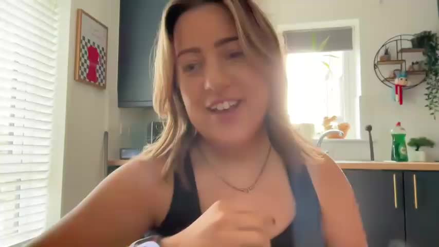 MsBelleWarick Adult Chat October 14, 2026