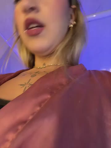 MollyCruz Adult Chat October 14, 2026