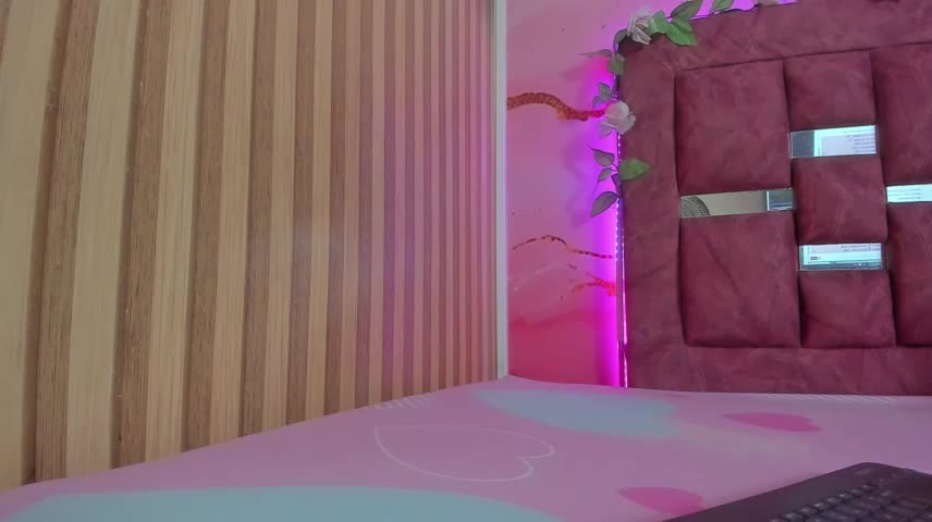 Bella__sweet Adult Chat October 14, 2026