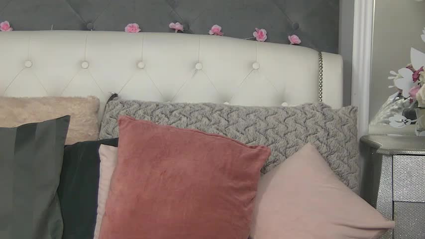 BriannaEllams Adult Chat October 14, 2026