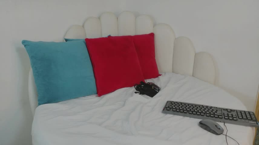 Cassandra_Armani Adult Chat October 14, 2026