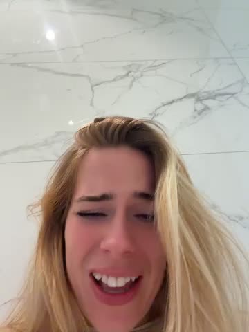 oliviafranciis Adult Chat October 14, 2026