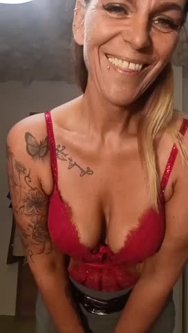 DienchenHot Adult Chat October 14, 2026