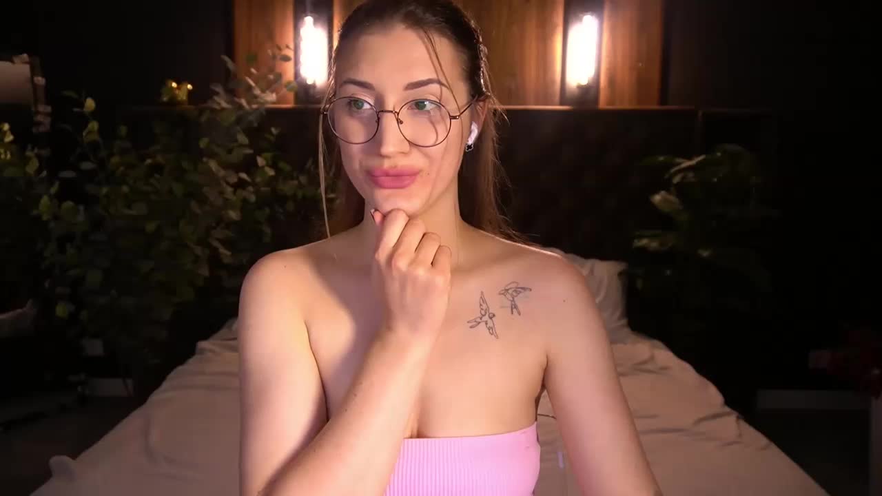 MiaCarterss Adult Chat October 14, 2026