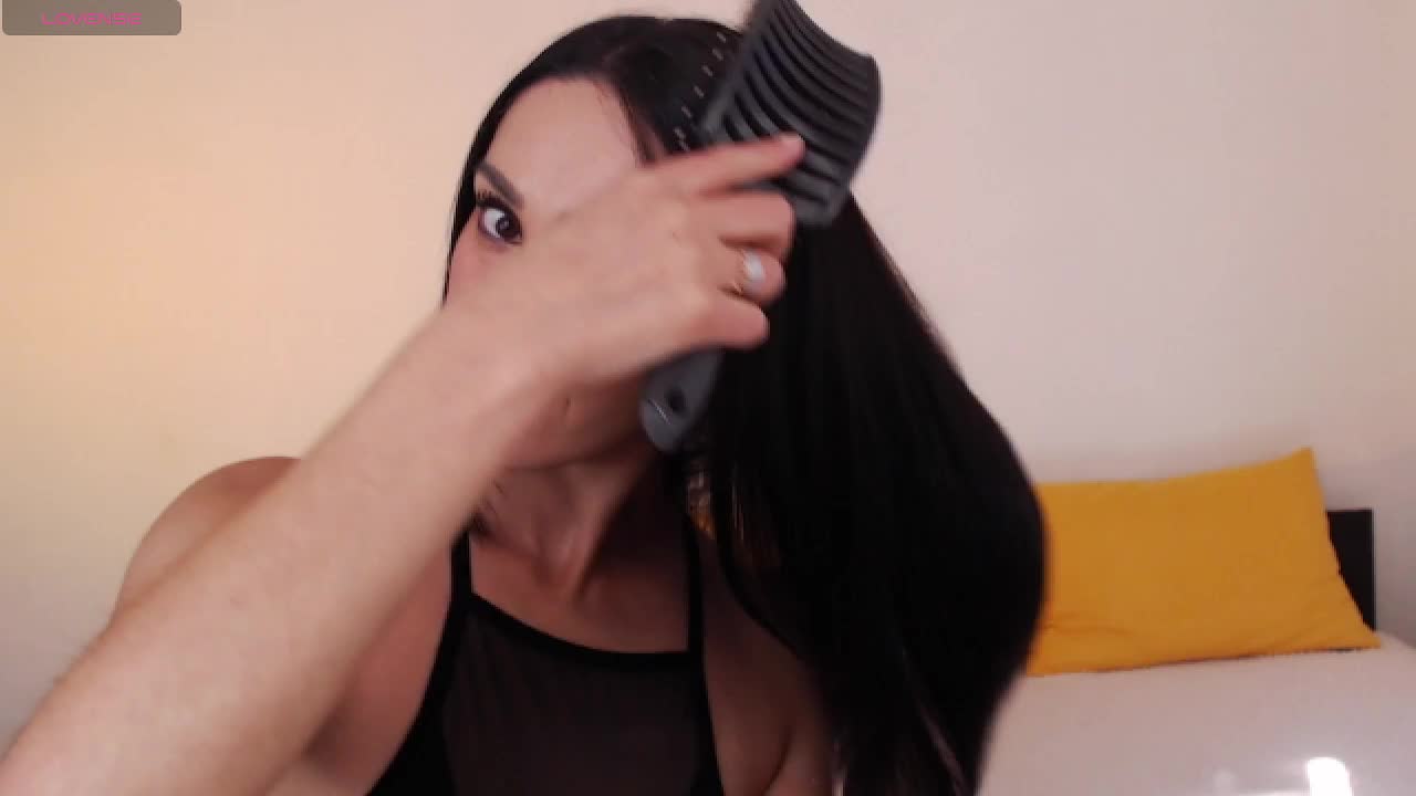 ValeriaFoxx Adult Chat October 14, 2026
