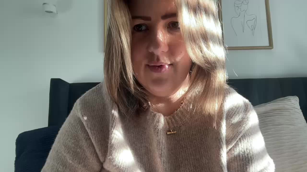 MsBelleWarick Adult Chat October 14, 2026