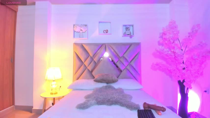 aria_valen Adult Chat October 14, 2026