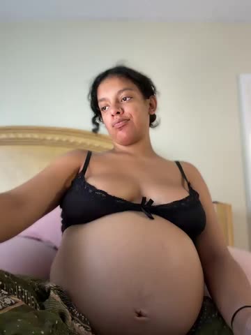 allybluee777 Adult Chat October 14, 2026