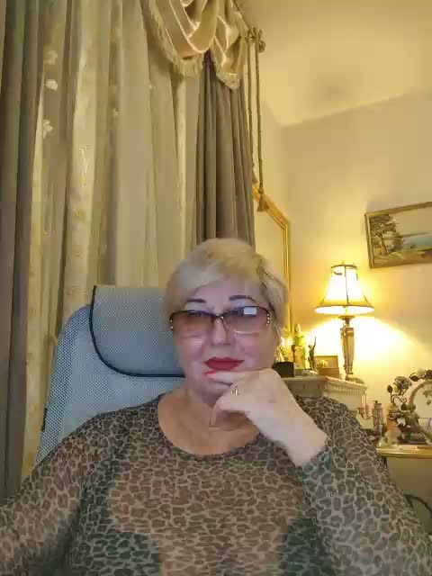 KarinkaSweet Adult Chat October 15, 2026
