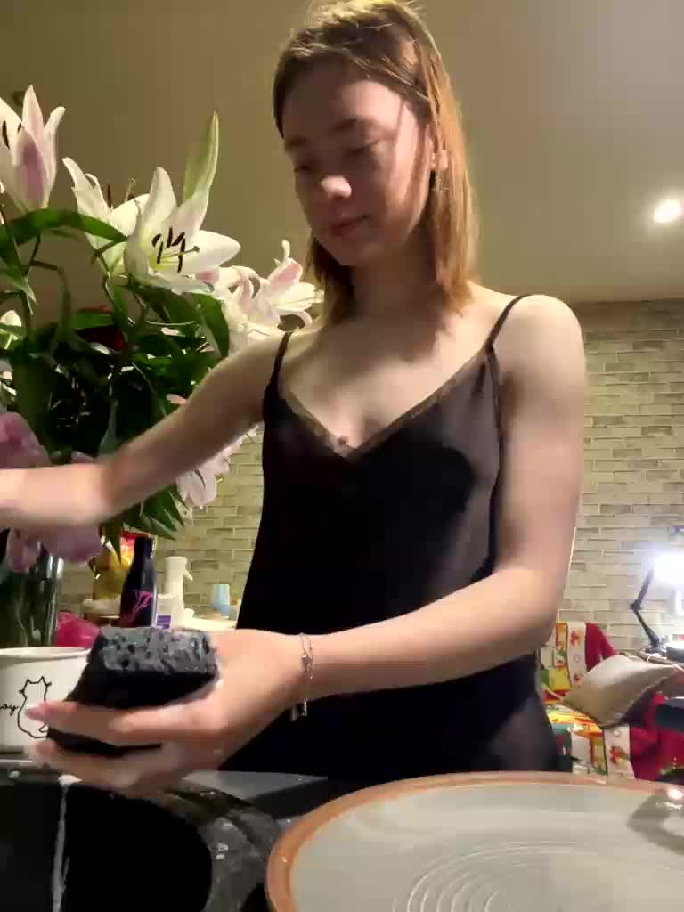 18YoungPussy18 Adult Chat October 14, 2026