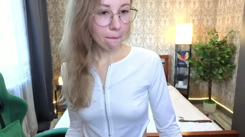 Lill_Ana Adult Chat October 14, 2026