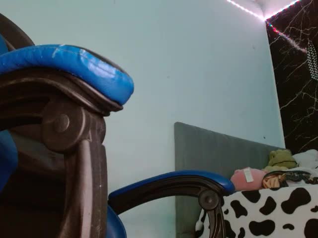 kelly_queenpussy Adult Chat October 15, 2026