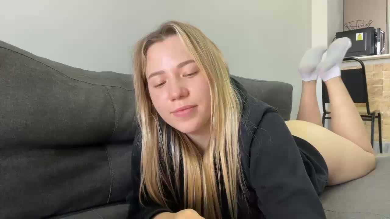 AlyraSun Adult Chat October 14, 2026