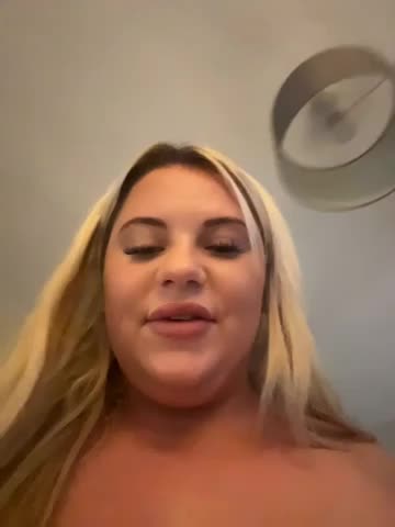 blonde_baddie Adult Chat October 15, 2026