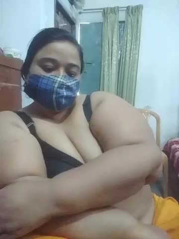 momo_loves Adult Chat October 15, 2026