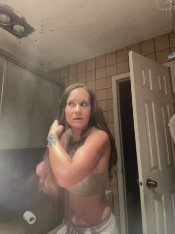BritnieReyn Adult Chat October 15, 2026