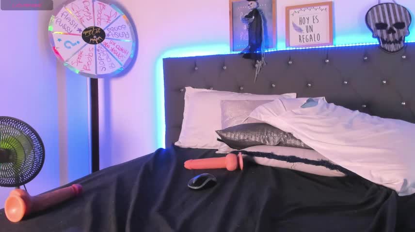 Alannaa_flowers Adult Chat October 15, 2026