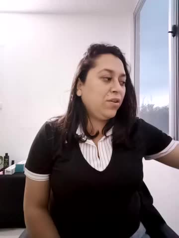 Queen_Yess Adult Chat October 15, 2026