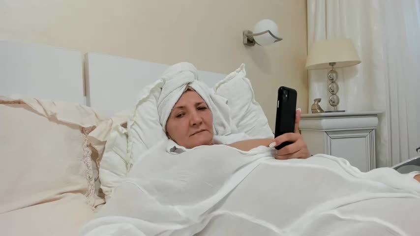 ButterflyBlondie Adult Chat October 15, 2026