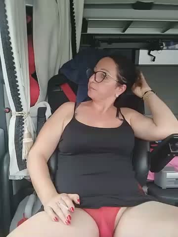 Milfa_nimfomana Adult Chat October 15, 2026