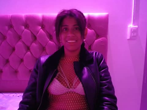 roxiefairy Adult Chat October 15, 2026