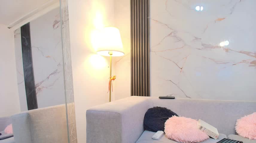 CristalRosse1 Adult Chat October 16, 2026