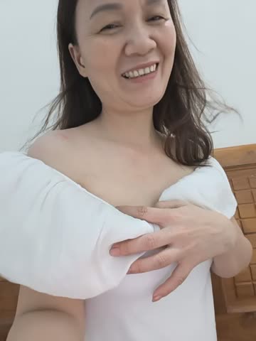 Lye_lovely Adult Chat October 15, 2026