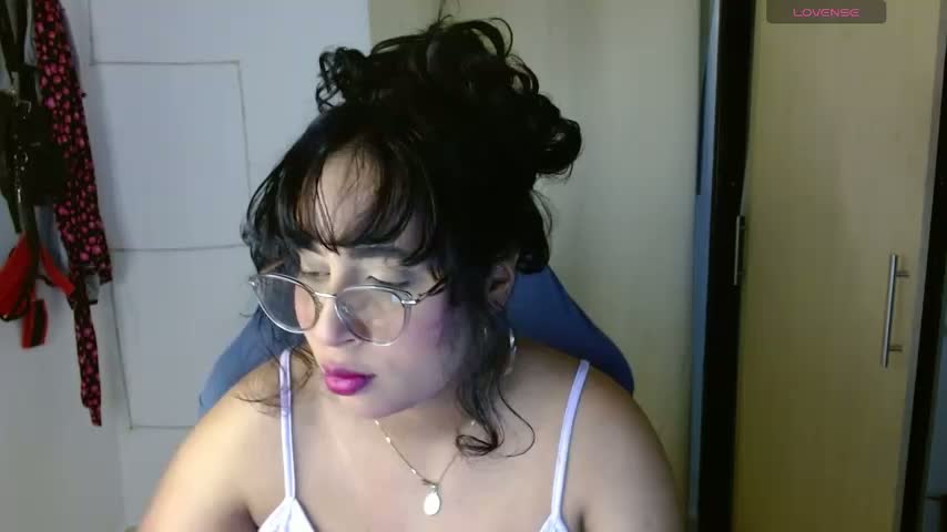 Valery__lovex Adult Chat October 15, 2026