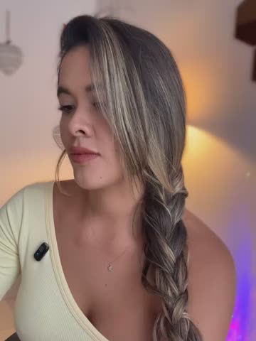 Emilia_Bakerr Adult Chat October 16, 2026