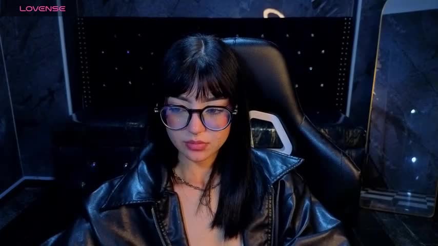 _mia_collins_b_ Adult Chat October 16, 2026