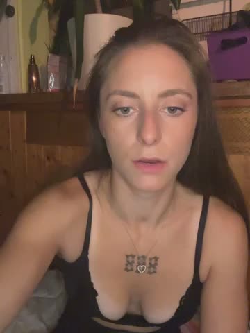 TeenLeonie18 Adult Chat October 16, 2026