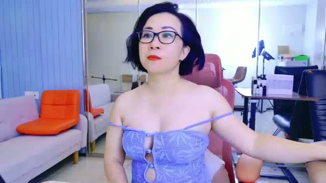 LucianaMe Adult Chat October 17, 2026
