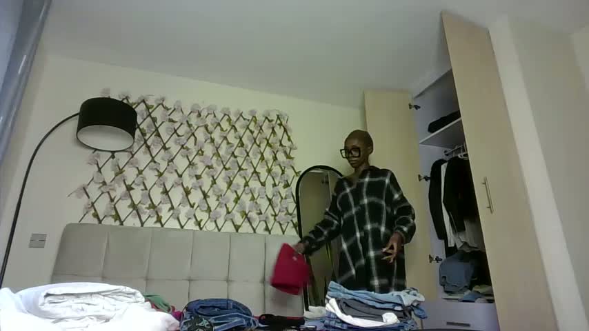 Kaylee_eee Adult Chat October 17, 2026