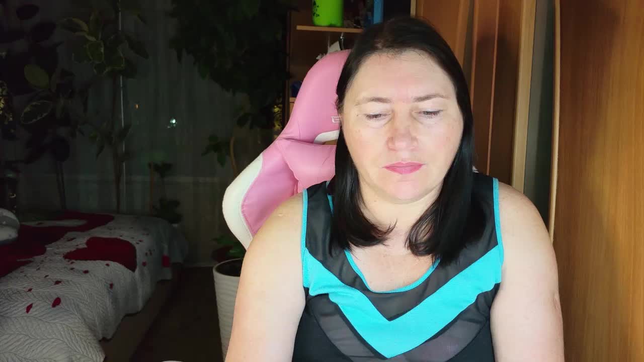 Tatka18111 Adult Chat October 17, 2026