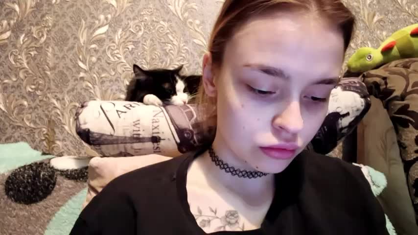 CaraDelevingnee Adult Chat October 17, 2026