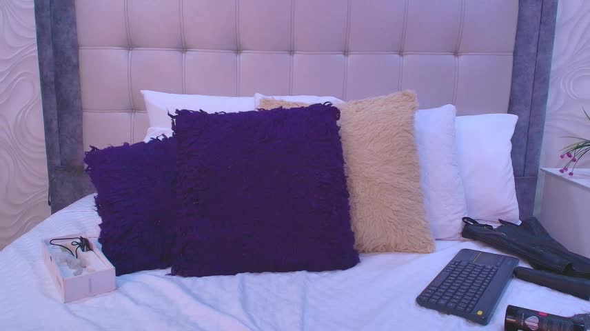 Cristina_Bss Adult Chat October 17, 2026