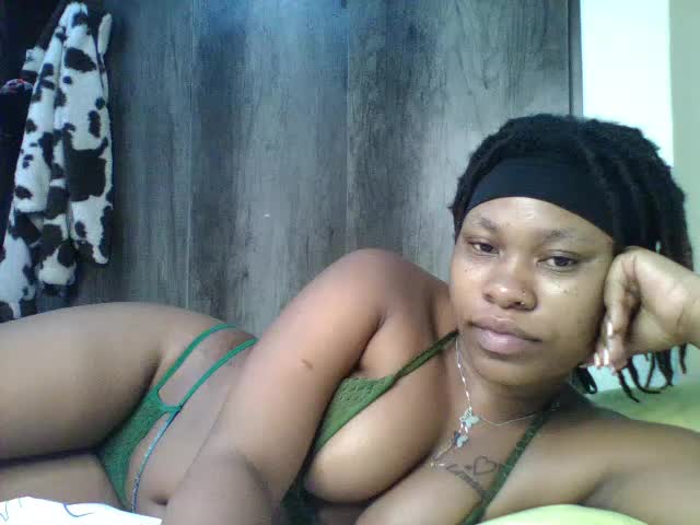 Juicyy_afriq Adult Chat October 16, 2026