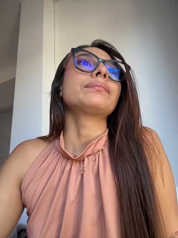 amira_cute2 Adult Chat October 17, 2026