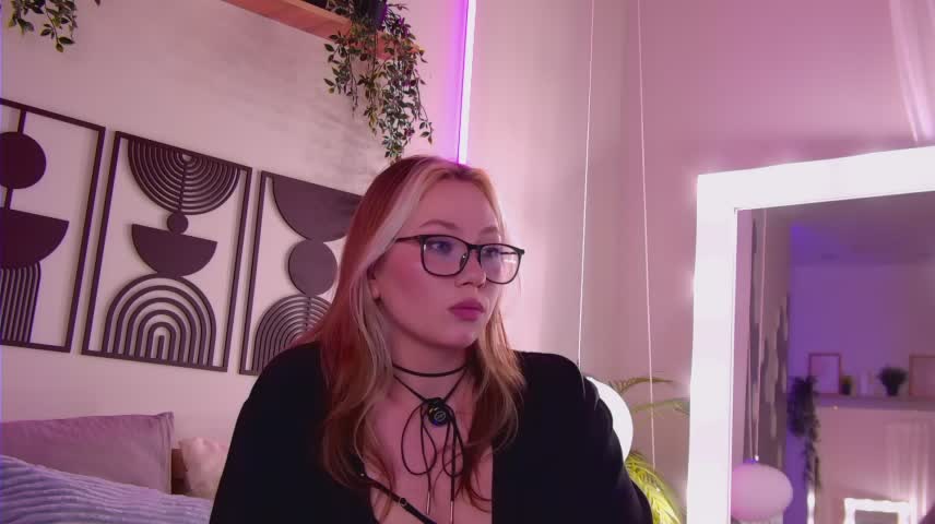 KristinaFlame Adult Chat October 17, 2026