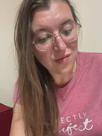 AlinaMeiier Adult Chat October 17, 2026