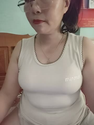 -Titihan- Adult Chat October 16, 2026