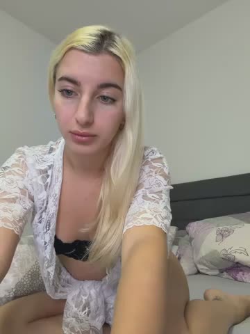 SweetMiiia Adult Chat October 17, 2026