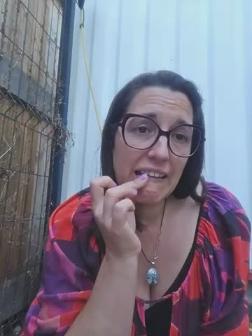 bella-louva Adult Chat October 16, 2026