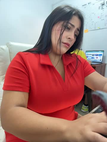 Angie_e Adult Chat October 17, 2026