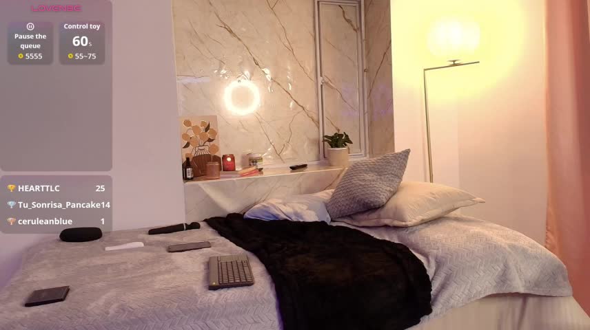 Laena_Castillo Adult Chat October 17, 2026