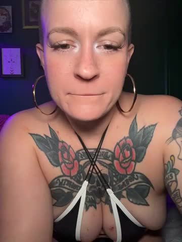 quinnmariexo Adult Chat October 17, 2026